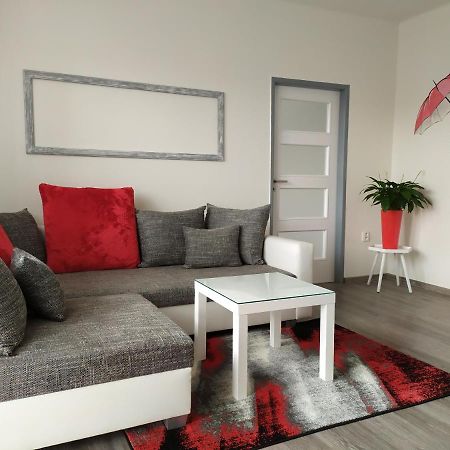 Byt Puskinova Apartment Hradec Kralove Luaran gambar