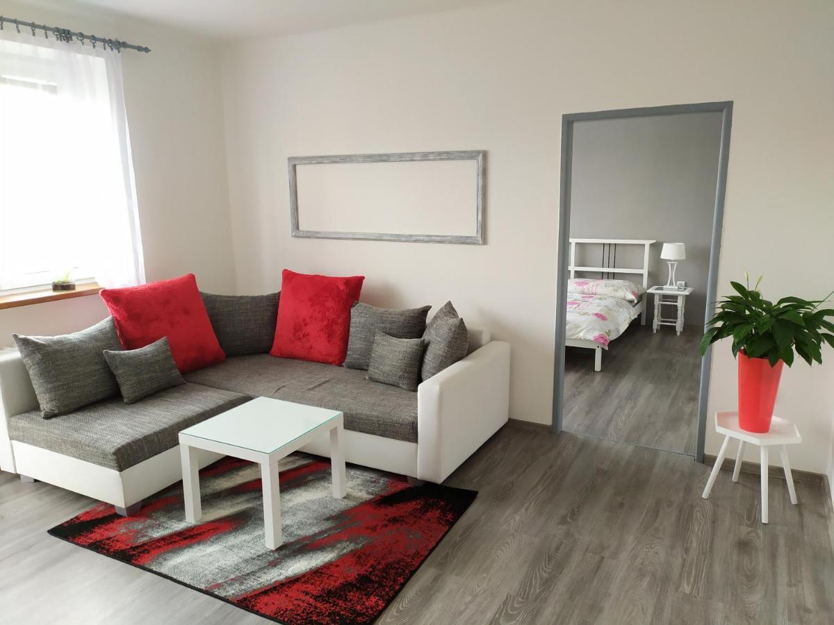 Byt Puskinova Apartment Hradec Kralove Luaran gambar